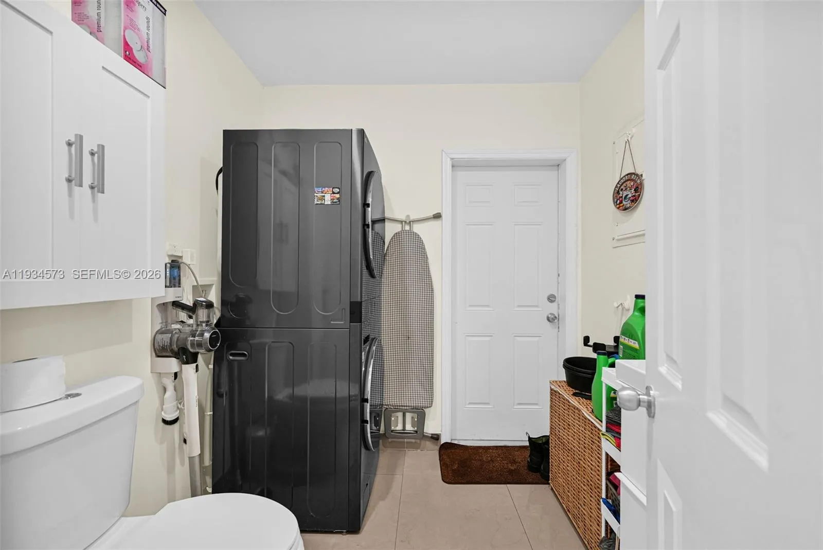 1323 Ne 182nd St, North Miami Beach, Florida 33162, North Miami Beach, Florida 33162, 3 Bedrooms Bedrooms, ,1 BathroomBathrooms,Residential,For Sale,1323 Ne 182nd St, North Miami Beach, Florida 33162,A11934573