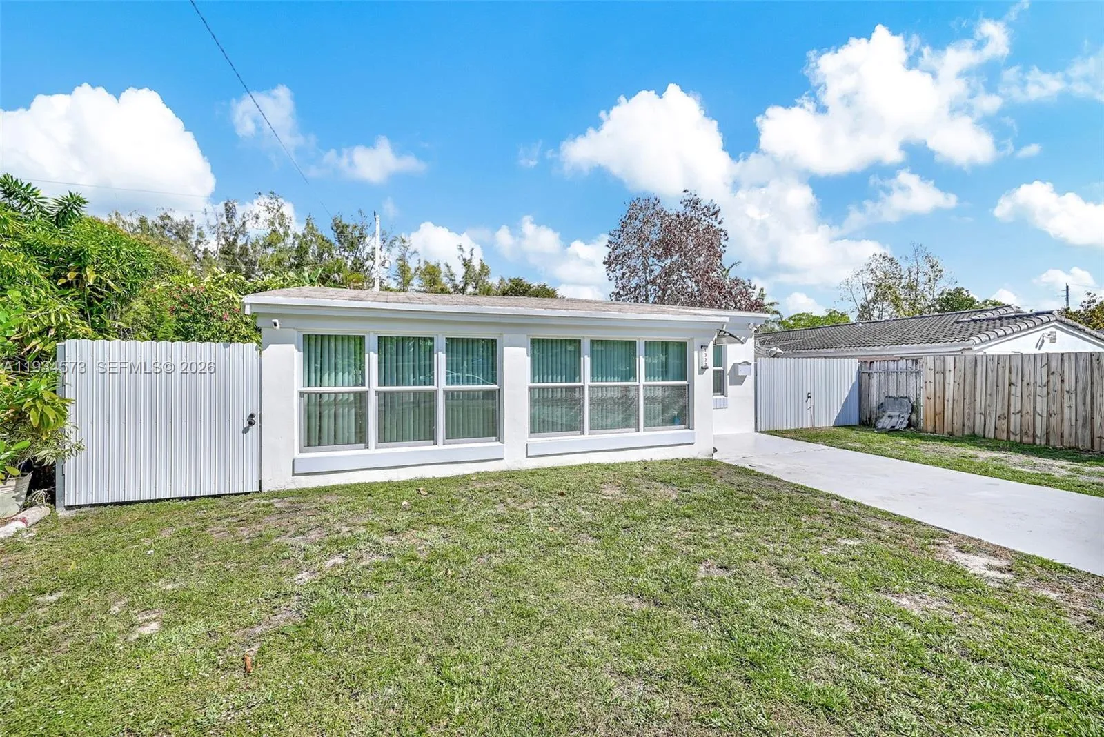 1323 Ne 182nd St, North Miami Beach, Florida 33162, North Miami Beach, Florida 33162, 3 Bedrooms Bedrooms, ,1 BathroomBathrooms,Residential,For Sale,1323 Ne 182nd St, North Miami Beach, Florida 33162,A11934573
