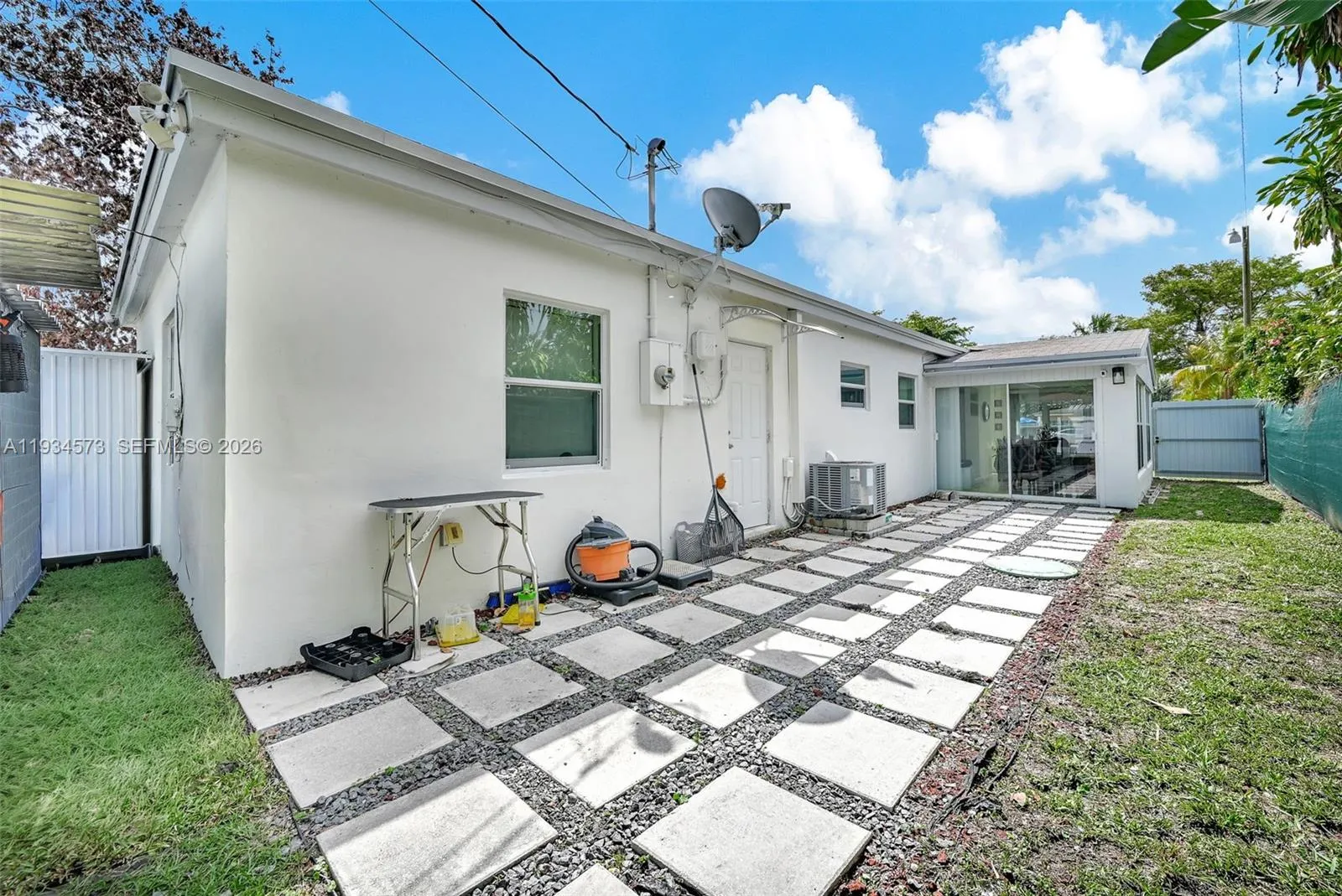 1323 Ne 182nd St, North Miami Beach, Florida 33162, North Miami Beach, Florida 33162, 3 Bedrooms Bedrooms, ,1 BathroomBathrooms,Residential,For Sale,1323 Ne 182nd St, North Miami Beach, Florida 33162,A11934573