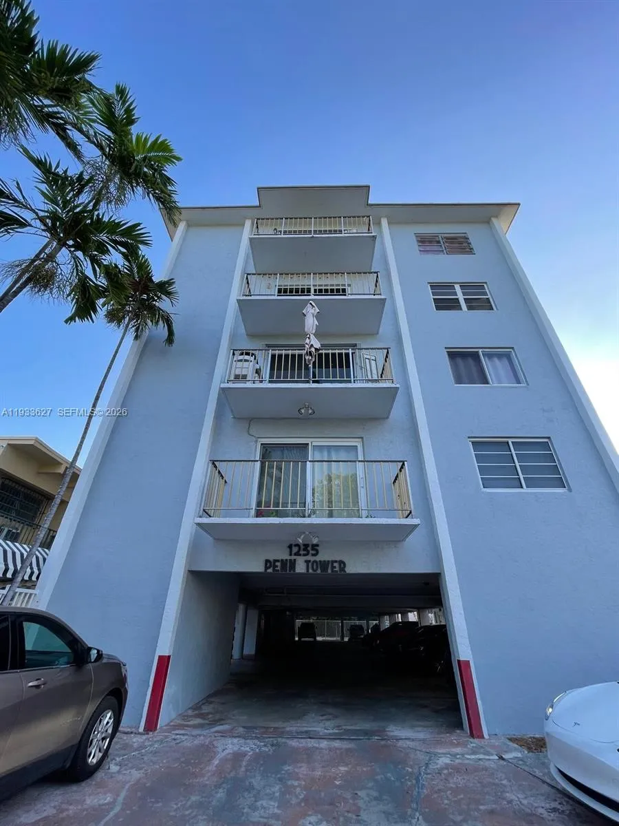 1235 Pennsylvania Ave 4e, Miami Beach, Florida 331, Miami Beach, Florida 33139, 1 Bedroom Bedrooms, ,1 BathroomBathrooms,Residential,For Sale,1235 Pennsylvania Ave 4e, Miami Beach, Florida 331,A11933627