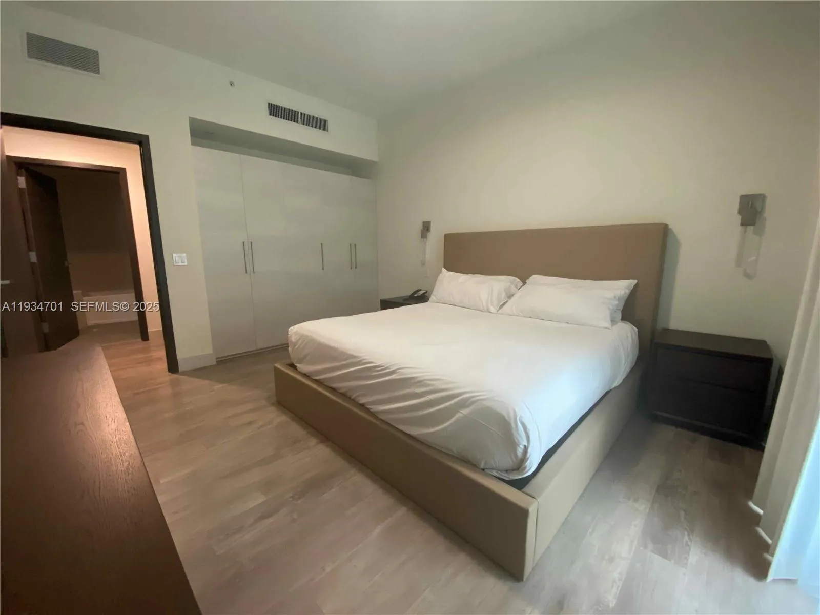 777 N Ocean Dr S514, Hollywood, Florida 33019, Hollywood, Florida 33019, 1 Bedroom Bedrooms, ,1 BathroomBathrooms,Residential,For Sale,777 N Ocean Dr S514, Hollywood, Florida 33019,A11934701