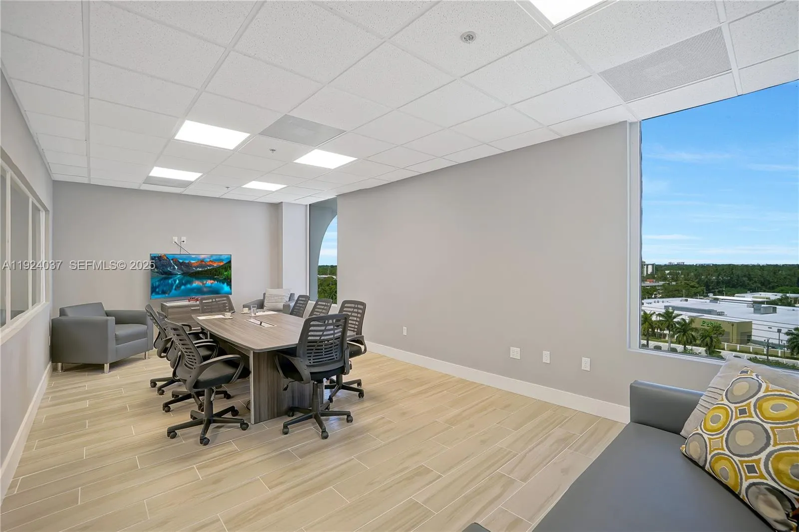 12550 Biscayne Blvd 902, North Miami, Florida 3318, North Miami, Florida 33181, ,Commercial Lease,For Rent,12550 Biscayne Blvd 902, North Miami, Florida 3318,A11924037