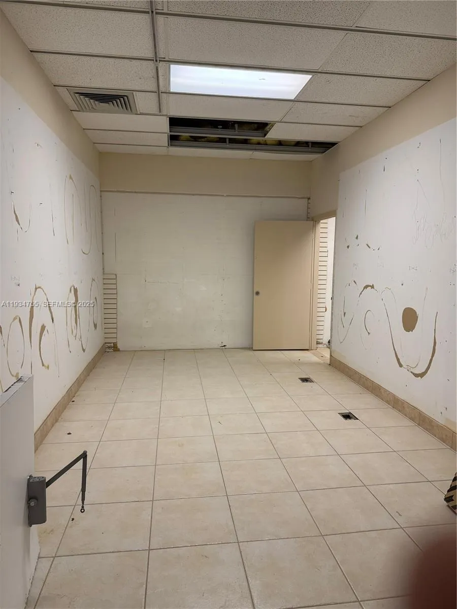 18191 Nw 68th Ave, Miami, Florida 33015, Miami, Florida 33015, ,Commercial Lease,For Rent,18191 Nw 68th Ave, Miami, Florida 33015,A11934755