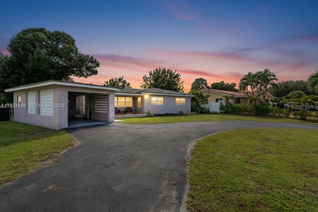 312 Nw 35, Oakland Park, Florida 33309, Oakland Park, Florida 33309, 4 Bedrooms Bedrooms, ,2 BathroomsBathrooms,Residential,For Sale,312 Nw 35, Oakland Park, Florida 33309,A11934166