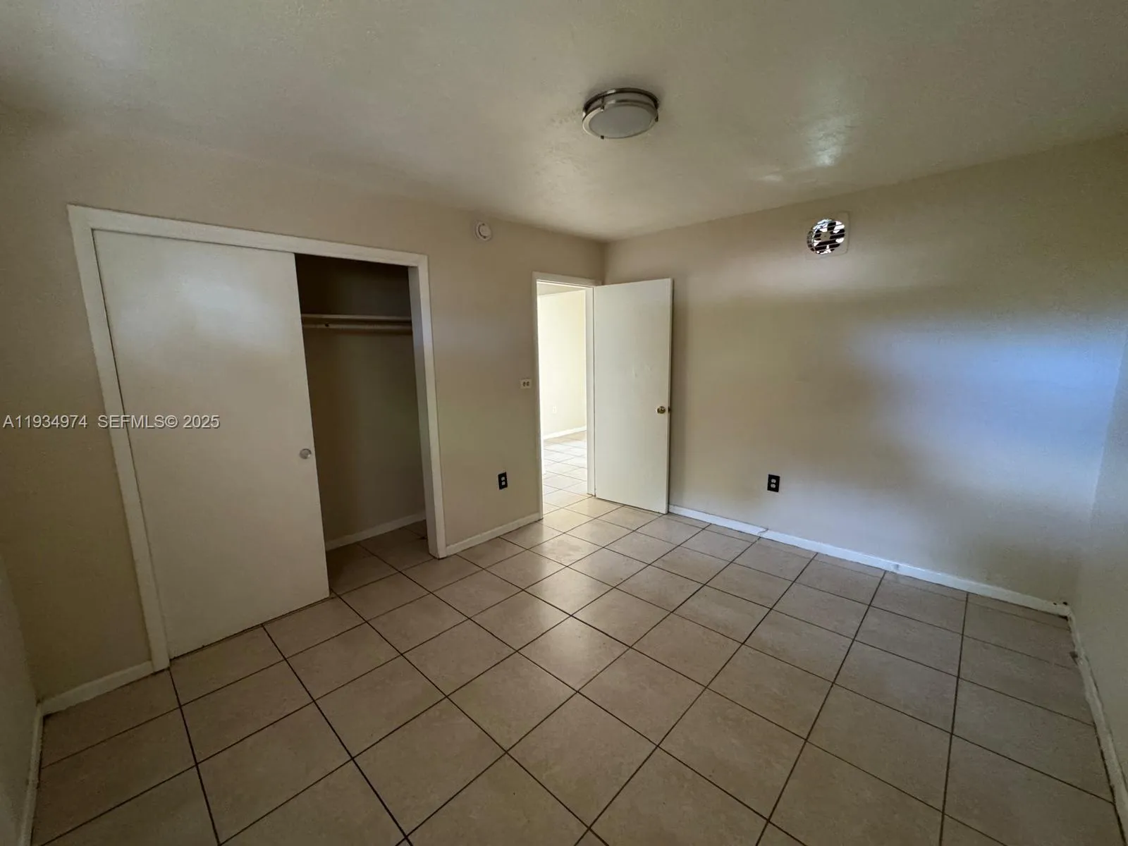 151 Nw 164th St, Miami, Florida 33169, Miami, Florida 33169, ,Residential Income,For Sale,151 Nw 164th St, Miami, Florida 33169,A11934974