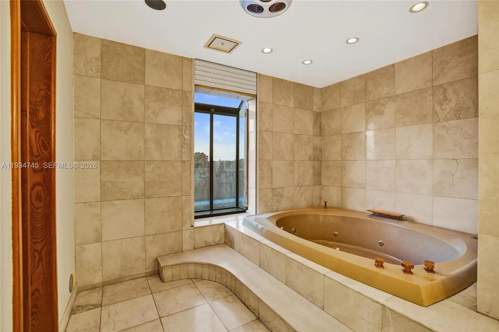 366 W 12th St, Hialeah, Florida 33010, Hialeah, Florida 33010, 7 Bedrooms Bedrooms, ,7 BathroomsBathrooms,Residential,For Sale,366 W 12th St, Hialeah, Florida 33010,A11934745