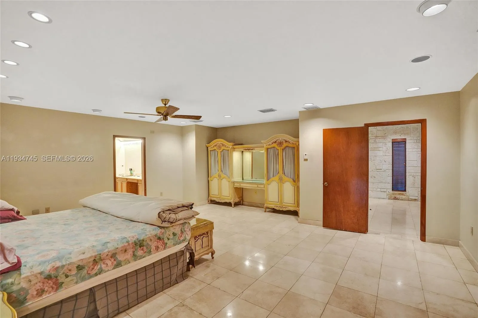 366 W 12th St, Hialeah, Florida 33010, Hialeah, Florida 33010, 7 Bedrooms Bedrooms, ,7 BathroomsBathrooms,Residential,For Sale,366 W 12th St, Hialeah, Florida 33010,A11934745