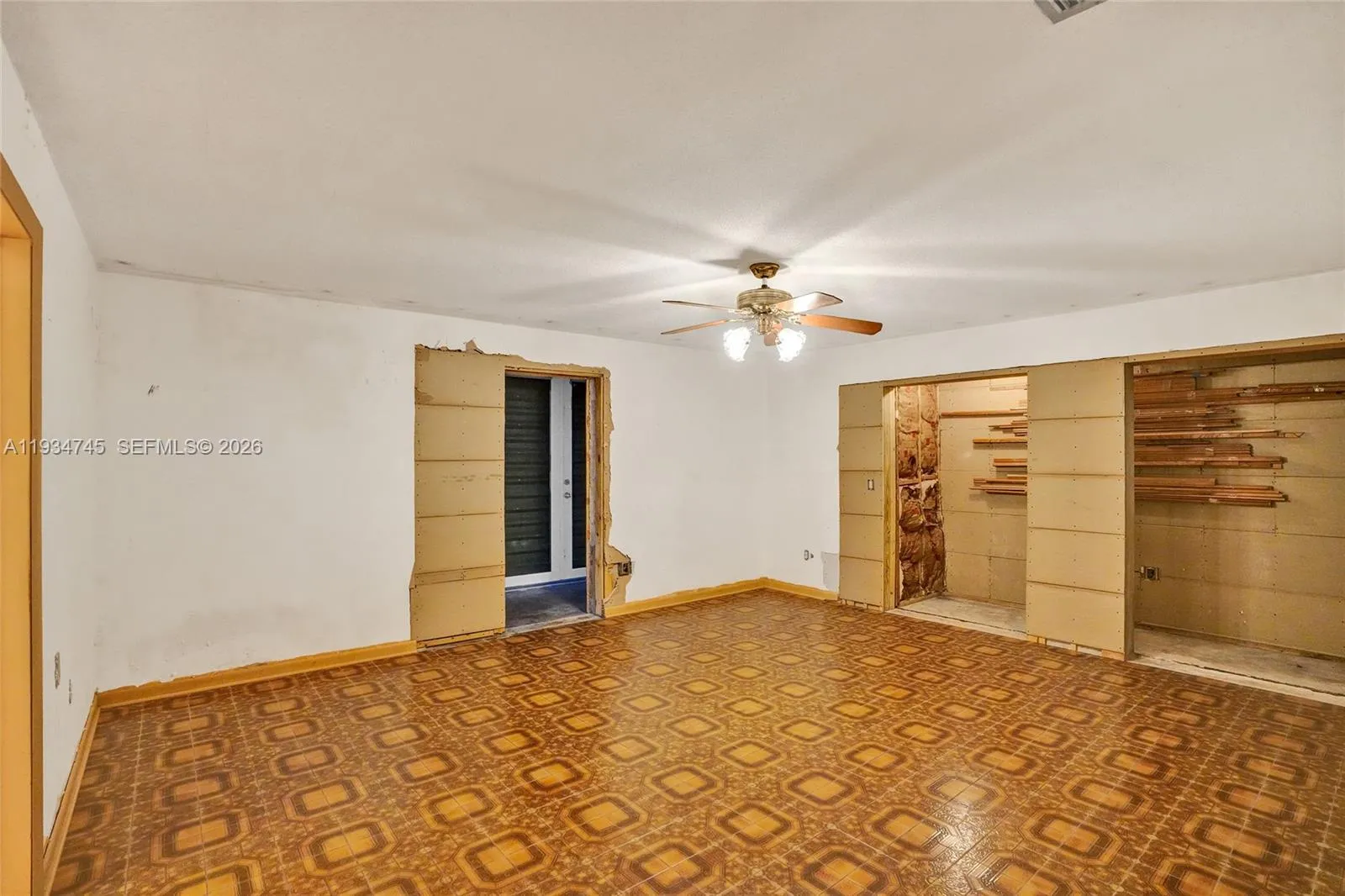 366 W 12th St, Hialeah, Florida 33010, Hialeah, Florida 33010, 7 Bedrooms Bedrooms, ,7 BathroomsBathrooms,Residential,For Sale,366 W 12th St, Hialeah, Florida 33010,A11934745