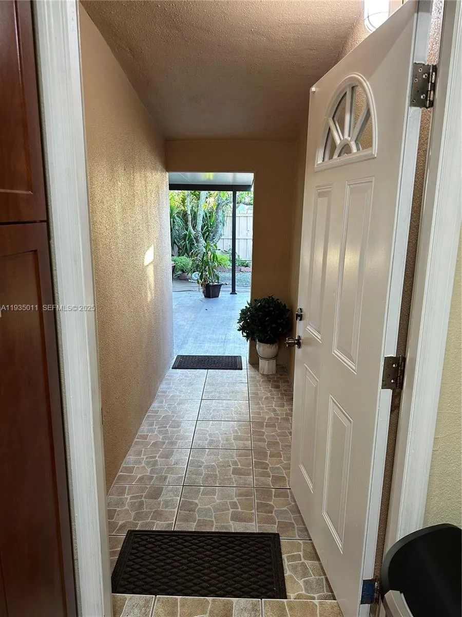 19360 Sw 116th Ave, Miami, Florida 33157, Miami, Florida 33157, 3 Bedrooms Bedrooms, ,1 BathroomBathrooms,Residential,For Sale,19360 Sw 116th Ave, Miami, Florida 33157,A11935011