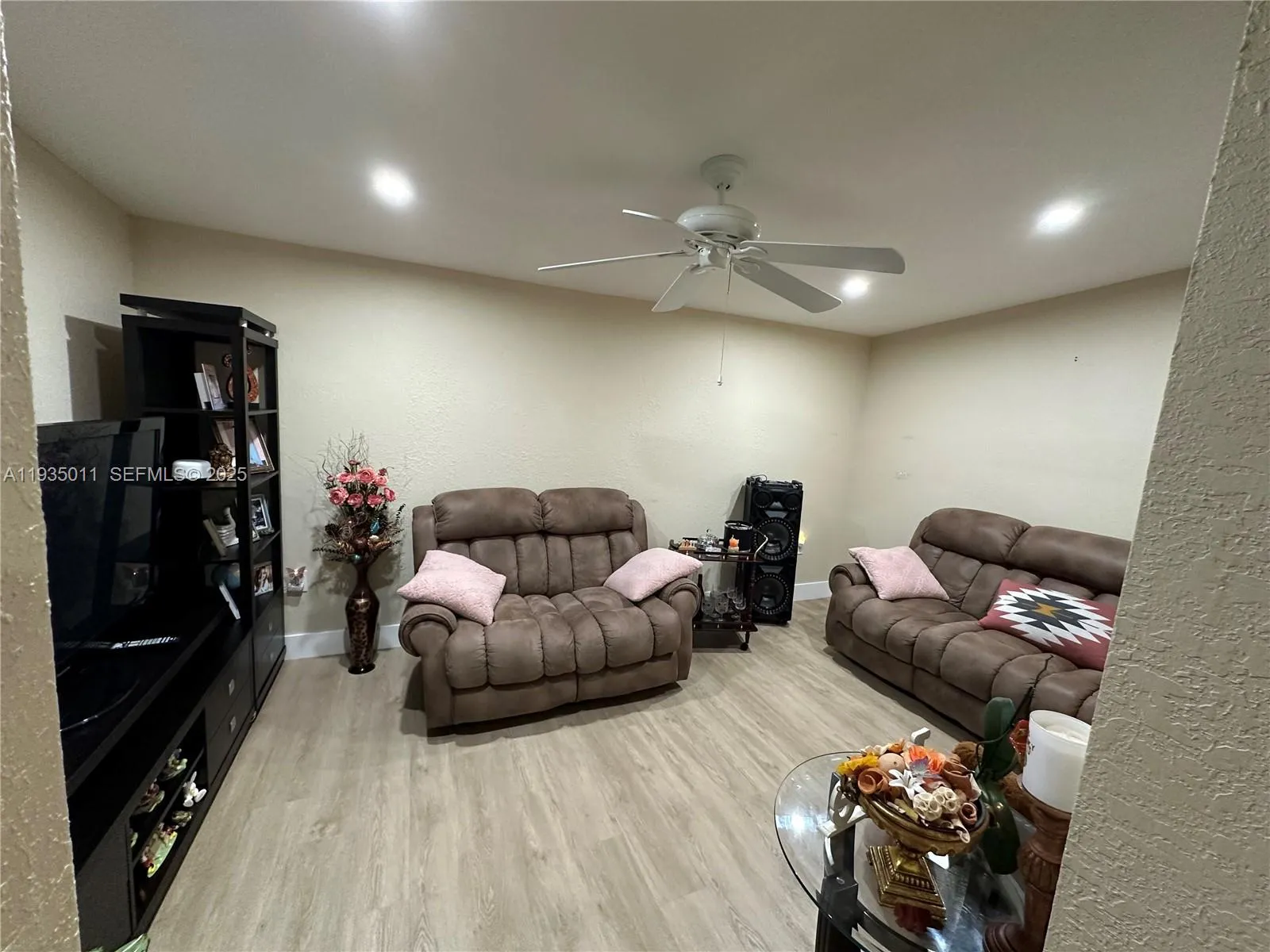 19360 Sw 116th Ave, Miami, Florida 33157, Miami, Florida 33157, 3 Bedrooms Bedrooms, ,1 BathroomBathrooms,Residential,For Sale,19360 Sw 116th Ave, Miami, Florida 33157,A11935011