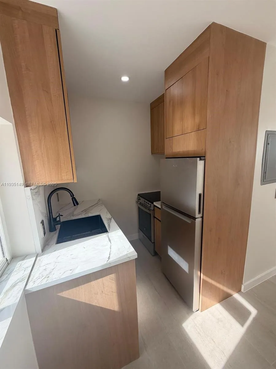2436 Sw 7th St 12, Miami, Florida 33135, Miami, Florida 33135, 1 Bedroom Bedrooms, ,1 BathroomBathrooms,Residential Lease,For Rent,2436 Sw 7th St 12, Miami, Florida 33135,A11935149