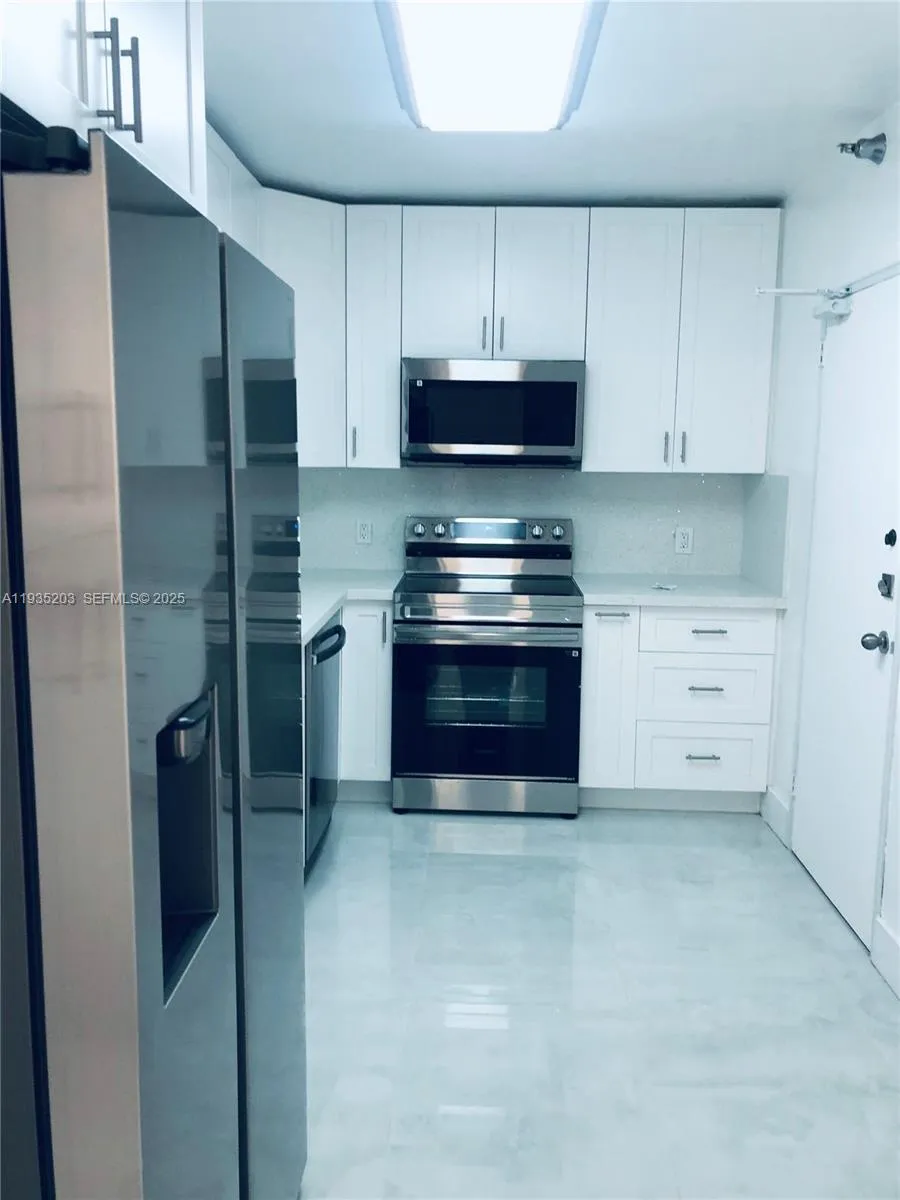 10185 Collins Ave 616, Bal Harbour, Florida 33154, Bal Harbour, Florida 33154, 2 Bedrooms Bedrooms, ,2 BathroomsBathrooms,Residential Lease,For Rent,10185 Collins Ave 616, Bal Harbour, Florida 33154,A11935203