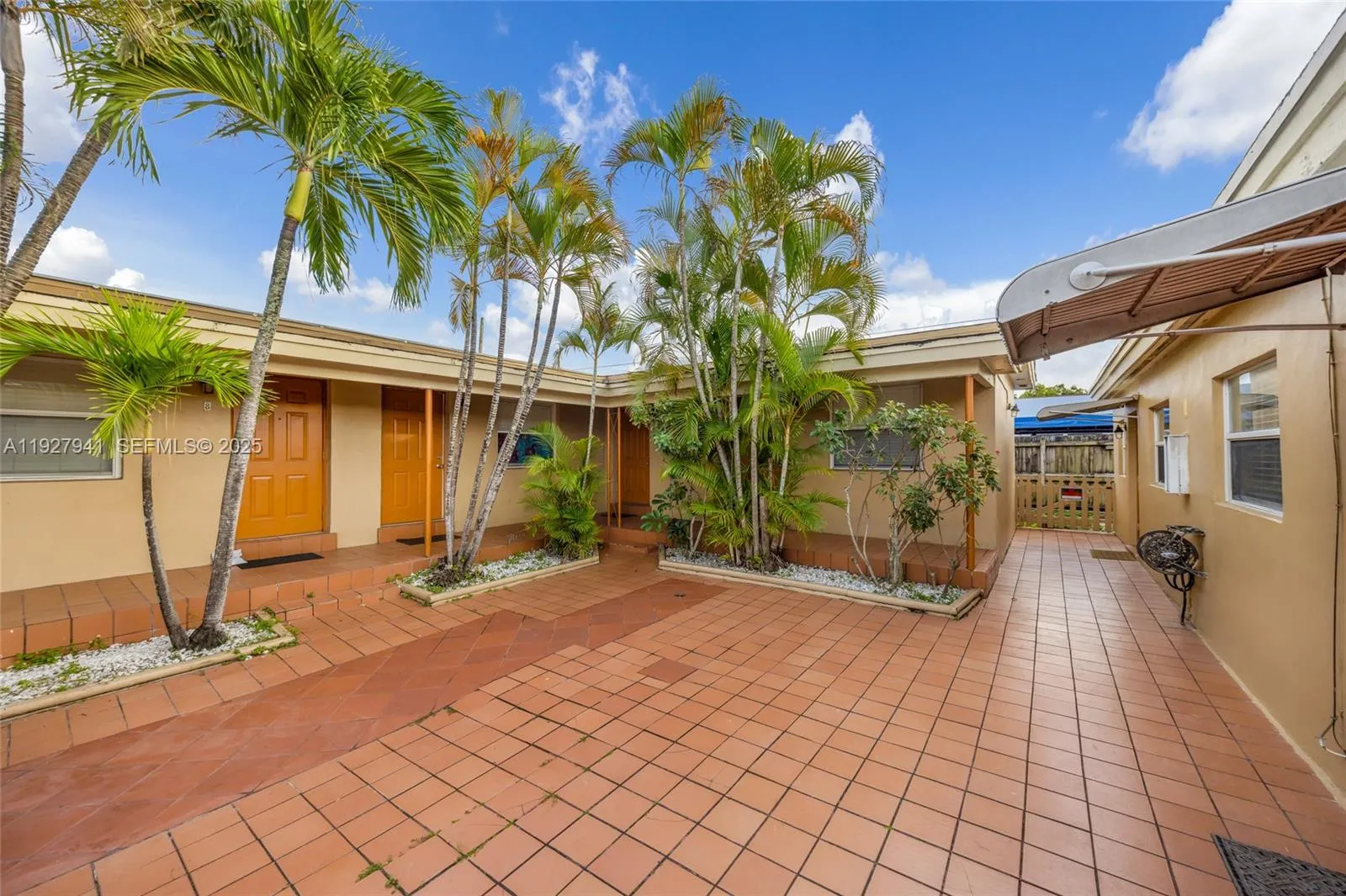 6124 Pembroke Rd 1-8, Miramar, Florida 33023, Miramar, Florida 33023, ,Commercial Sale,For Sale,6124 Pembroke Rd 1-8, Miramar, Florida 33023,A11927941