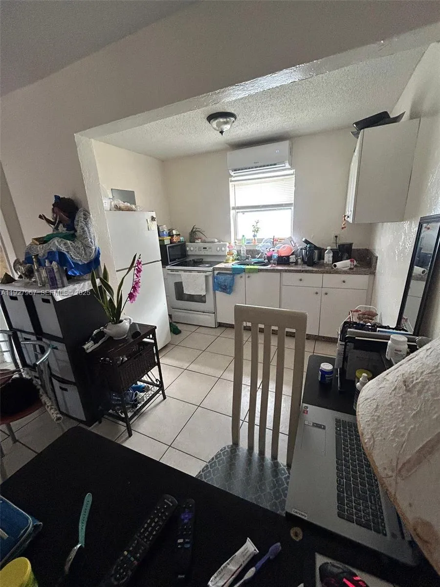 6124 Pembroke Rd, Miramar, Florida 33023, Miramar, Florida 33023, ,Residential Income,For Sale,6124 Pembroke Rd, Miramar, Florida 33023,A11927967