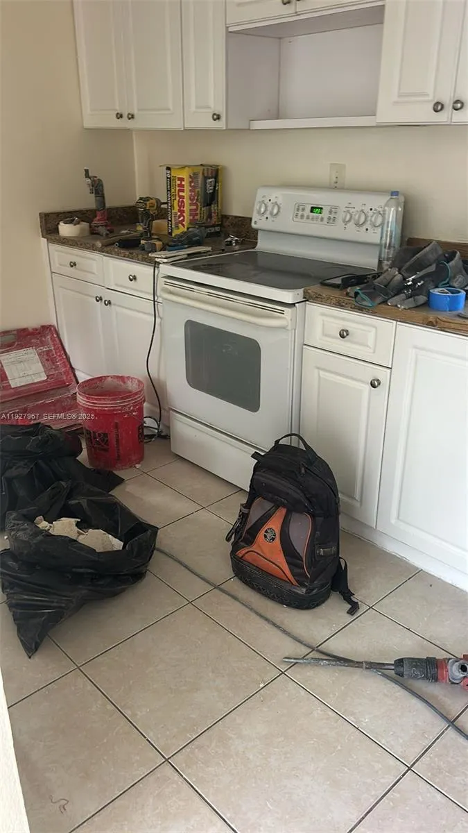 6124 Pembroke Rd, Miramar, Florida 33023, Miramar, Florida 33023, ,Residential Income,For Sale,6124 Pembroke Rd, Miramar, Florida 33023,A11927967