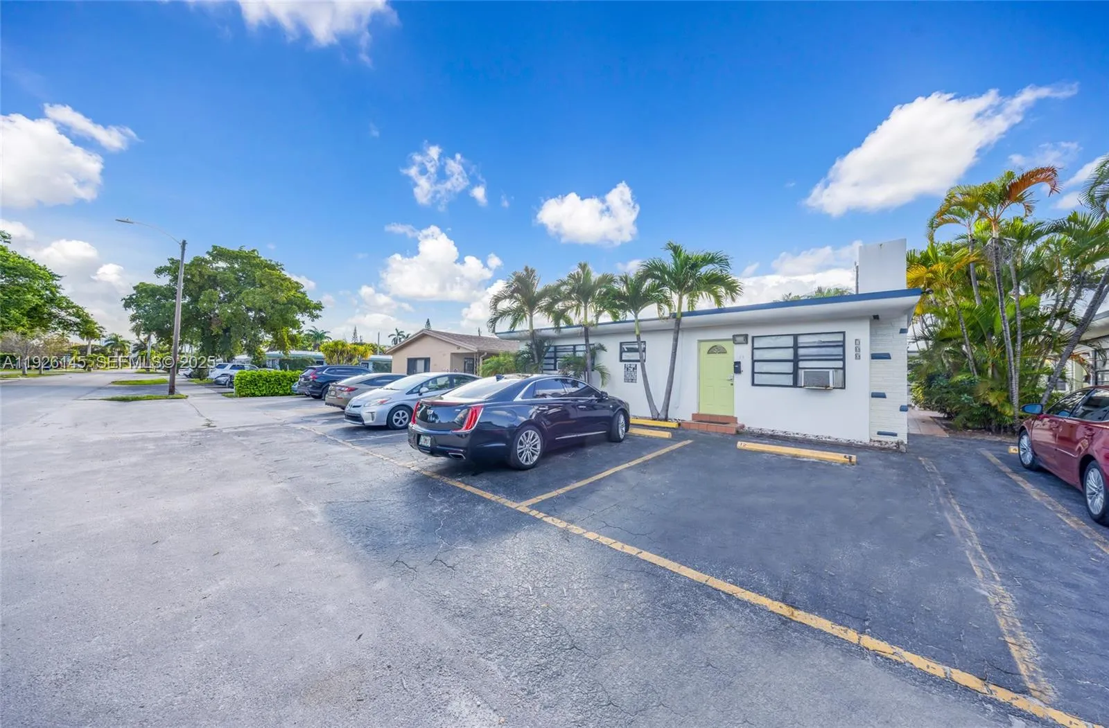700 Ne 6th St, Hallandale Beach, Florida 33009, Hallandale Beach, Florida 33009, ,Residential Income,For Sale,700 Ne 6th St, Hallandale Beach, Florida 33009,A11926145
