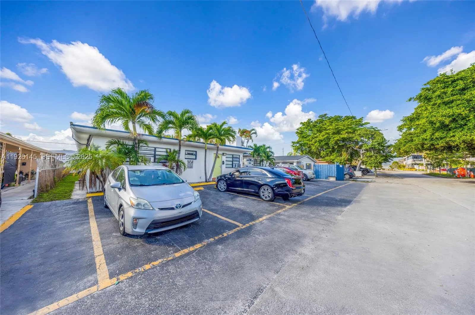700 Ne 6th St, Hallandale Beach, Florida 33009, Hallandale Beach, Florida 33009, ,Residential Income,For Sale,700 Ne 6th St, Hallandale Beach, Florida 33009,A11926145
