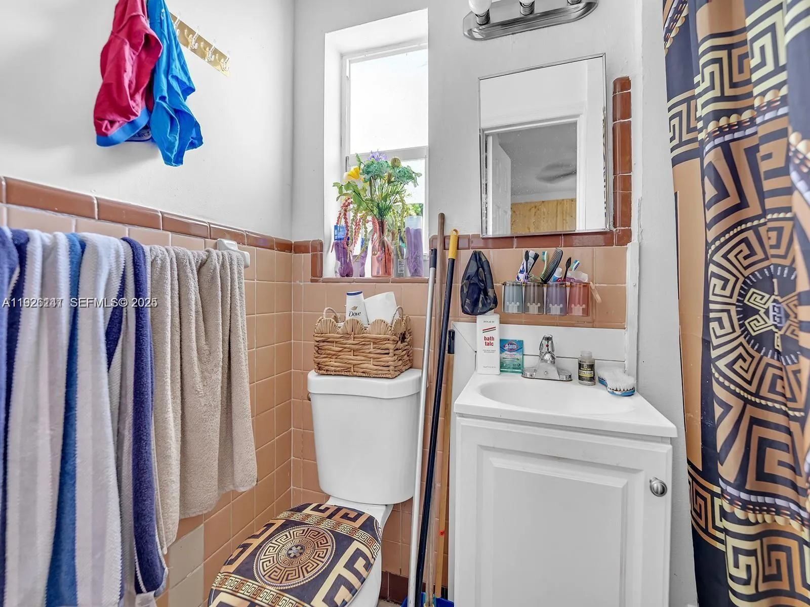 700 Ne 6th St 1-13, Hallandale Beach, Florida 3300, Hallandale Beach, Florida 33009, ,Commercial Sale,For Sale,700 Ne 6th St 1-13, Hallandale Beach, Florida 3300,A11926141