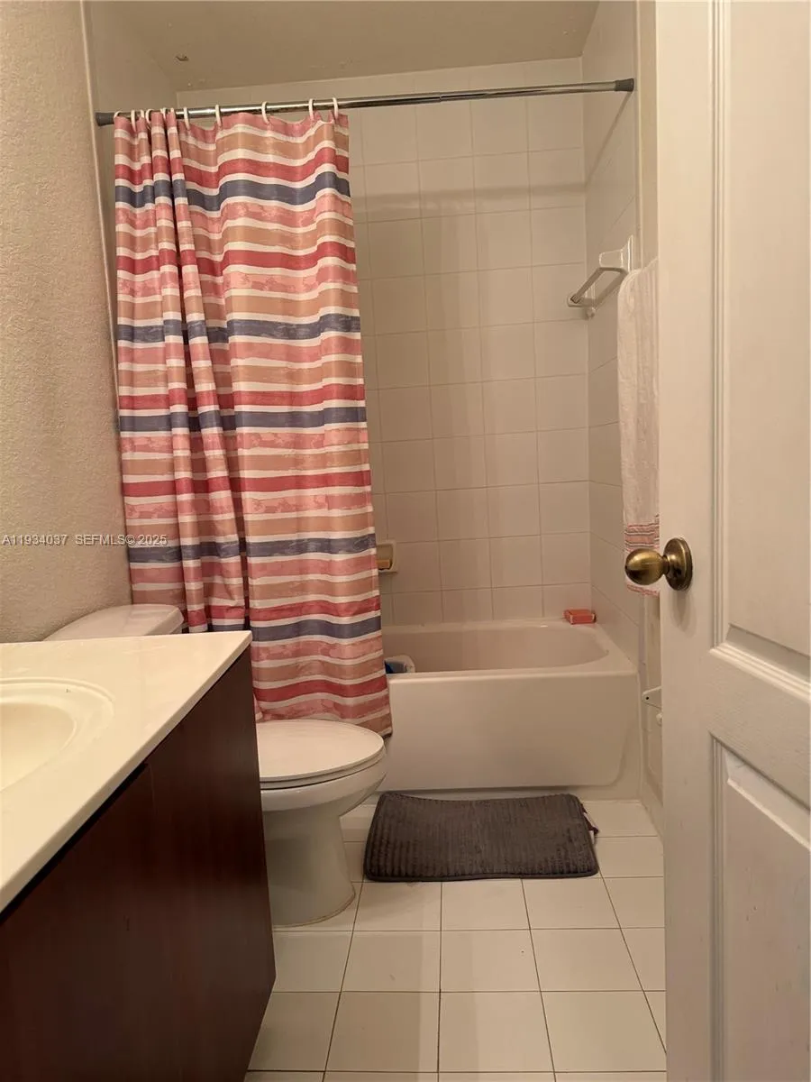 1043 Se 23rd Ave, Homestead, Florida 33035, Homestead, Florida 33035, 4 Bedrooms Bedrooms, ,3 BathroomsBathrooms,Residential,For Sale,1043 Se 23rd Ave, Homestead, Florida 33035,A11934037