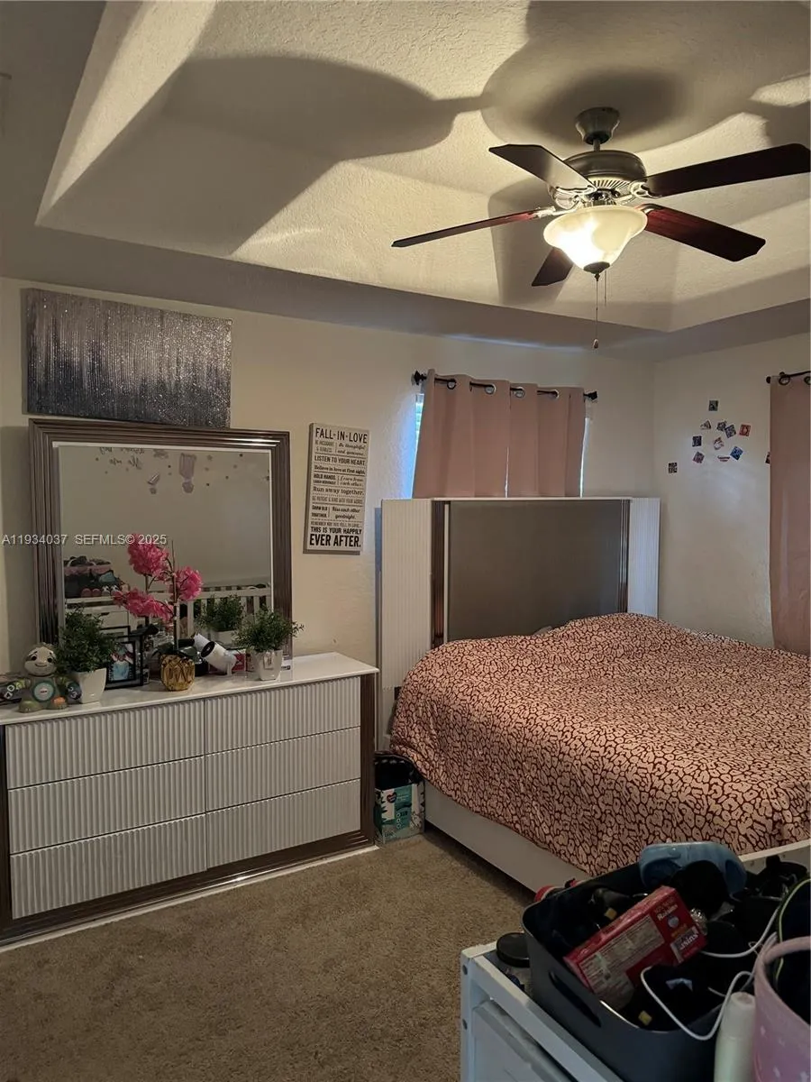 1043 Se 23rd Ave, Homestead, Florida 33035, Homestead, Florida 33035, 4 Bedrooms Bedrooms, ,3 BathroomsBathrooms,Residential,For Sale,1043 Se 23rd Ave, Homestead, Florida 33035,A11934037