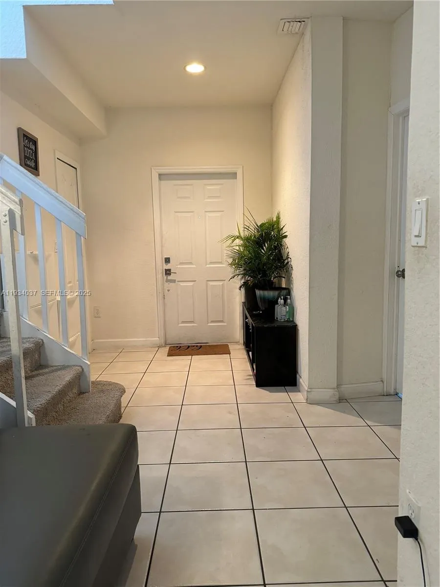 1043 Se 23rd Ave, Homestead, Florida 33035, Homestead, Florida 33035, 4 Bedrooms Bedrooms, ,3 BathroomsBathrooms,Residential,For Sale,1043 Se 23rd Ave, Homestead, Florida 33035,A11934037