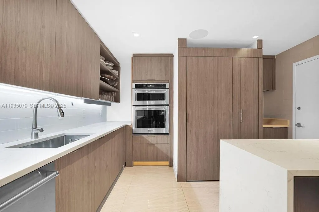 10155 Collins Ave 1106, Bal Harbour, Florida 33154, Bal Harbour, Florida 33154, 3 Bedrooms Bedrooms, ,3 BathroomsBathrooms,Residential,For Sale,10155 Collins Ave 1106, Bal Harbour, Florida 33154,A11935079