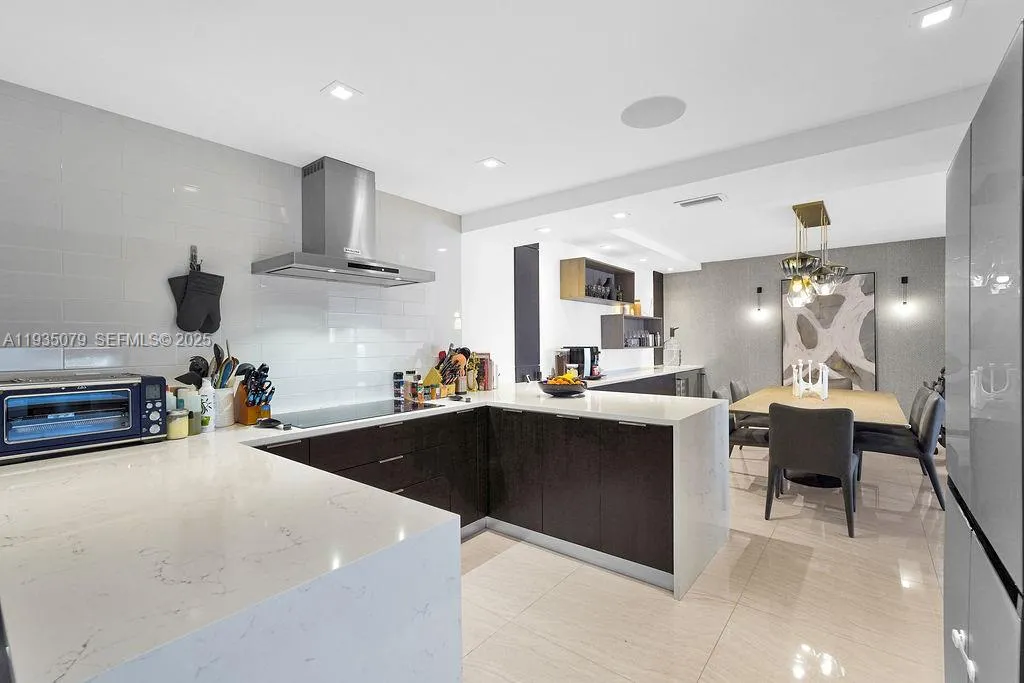 10155 Collins Ave 1106, Bal Harbour, Florida 33154, Bal Harbour, Florida 33154, 3 Bedrooms Bedrooms, ,3 BathroomsBathrooms,Residential,For Sale,10155 Collins Ave 1106, Bal Harbour, Florida 33154,A11935079