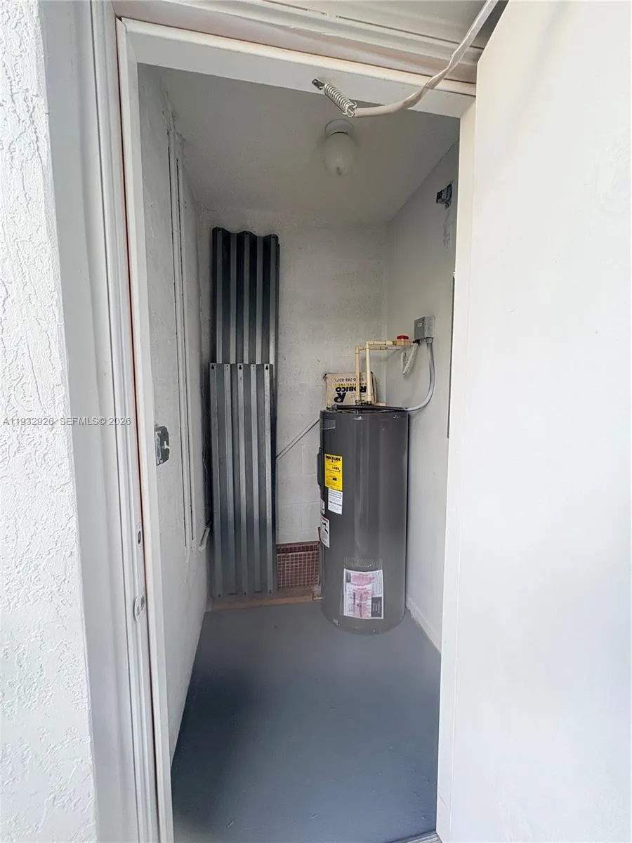 752 Nw 208th Ter, Pembroke Pines, Florida 33029, Pembroke Pines, Florida 33029, 3 Bedrooms Bedrooms, ,2 BathroomsBathrooms,Residential,For Sale,752 Nw 208th Ter, Pembroke Pines, Florida 33029,A11932926