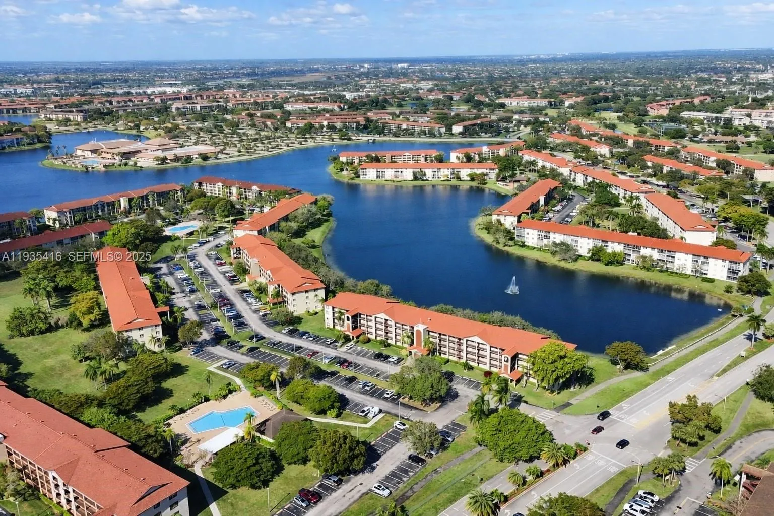 13000 Sw 15th Ct 101u, Pembroke Pines, Florida 330, Pembroke Pines, Florida 33027, 2 Bedrooms Bedrooms, ,2 BathroomsBathrooms,Residential,For Sale,13000 Sw 15th Ct 101u, Pembroke Pines, Florida 330,A11935416