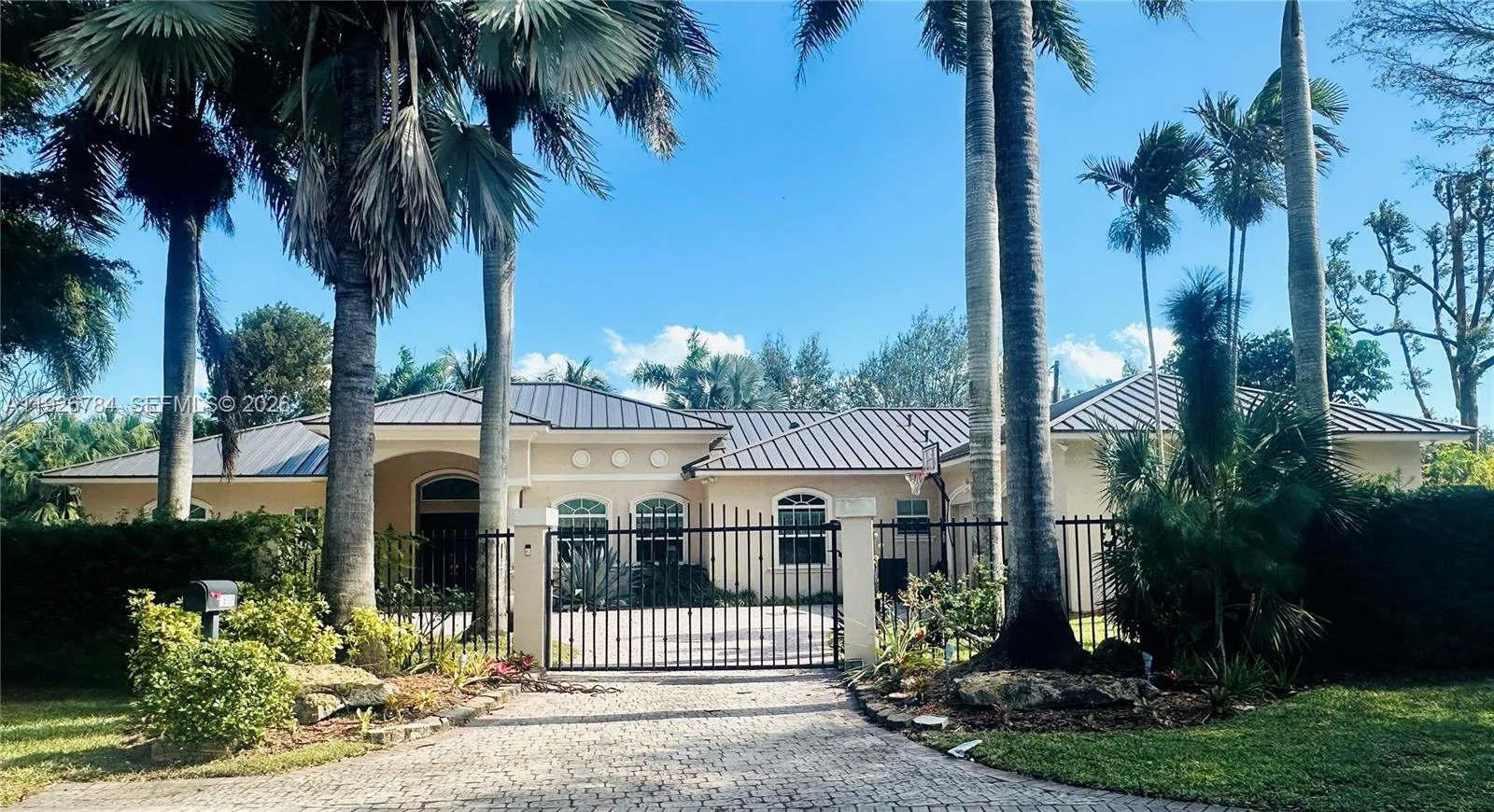 15335 Sw 80th Ave, Palmetto Bay, Florida 33157, Palmetto Bay, Florida 33157, 4 Bedrooms Bedrooms, ,4 BathroomsBathrooms,Residential Lease,For Rent,15335 Sw 80th Ave, Palmetto Bay, Florida 33157,A11926784