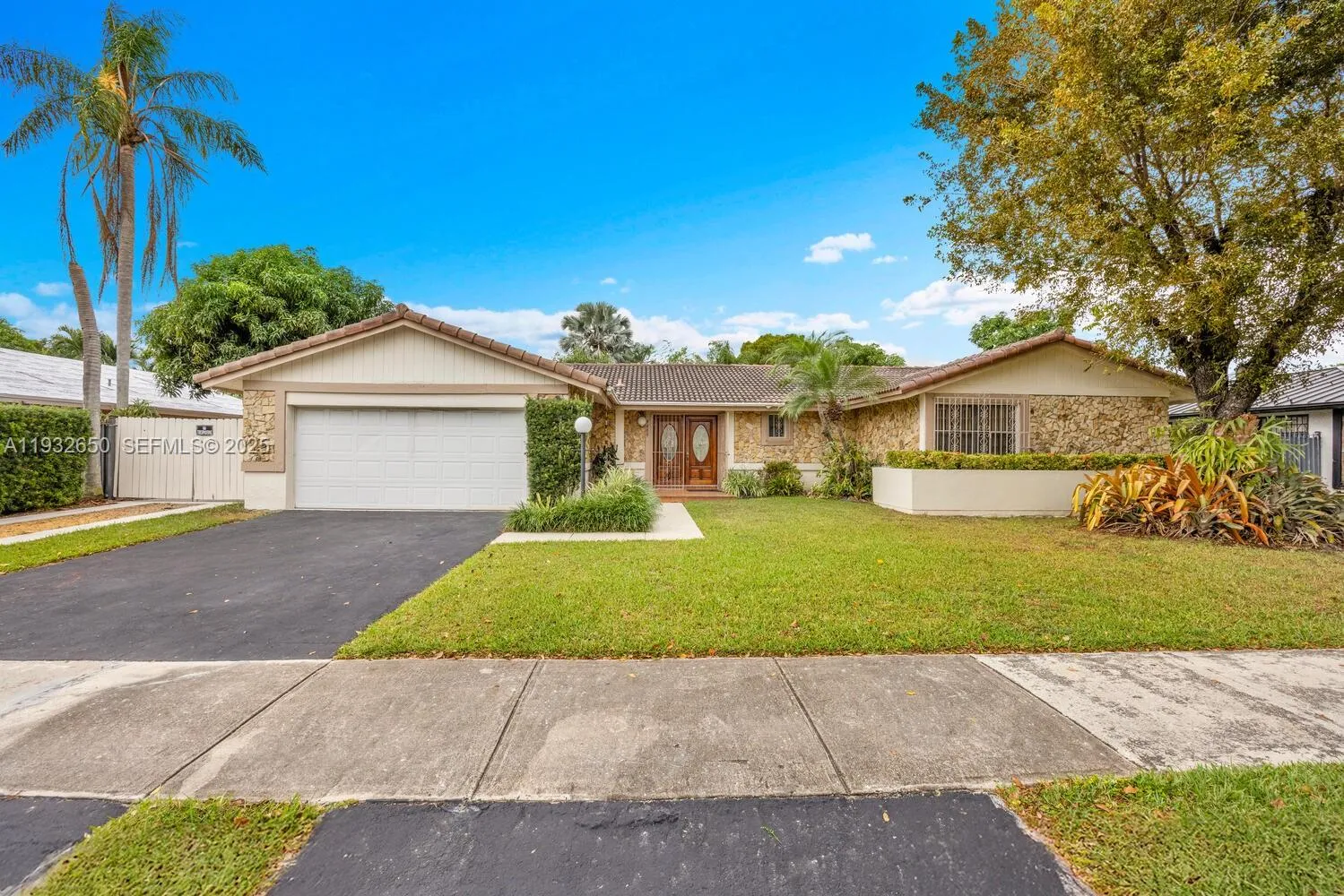 9400 Sw 120th Ave, Miami, Florida 33186, Miami, Florida 33186, 3 Bedrooms Bedrooms, ,2 BathroomsBathrooms,Residential Lease,For Rent,9400 Sw 120th Ave, Miami, Florida 33186,A11932650