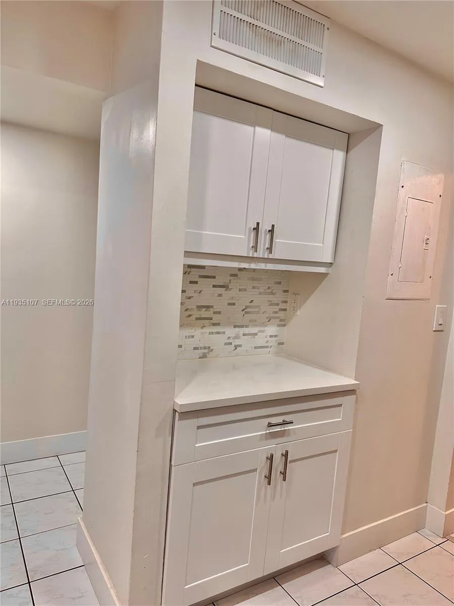 Pembroke Pines, Florida 33026, 3 Bedrooms Bedrooms, ,2 BathroomsBathrooms,Residential Lease,For Rent,A11935107