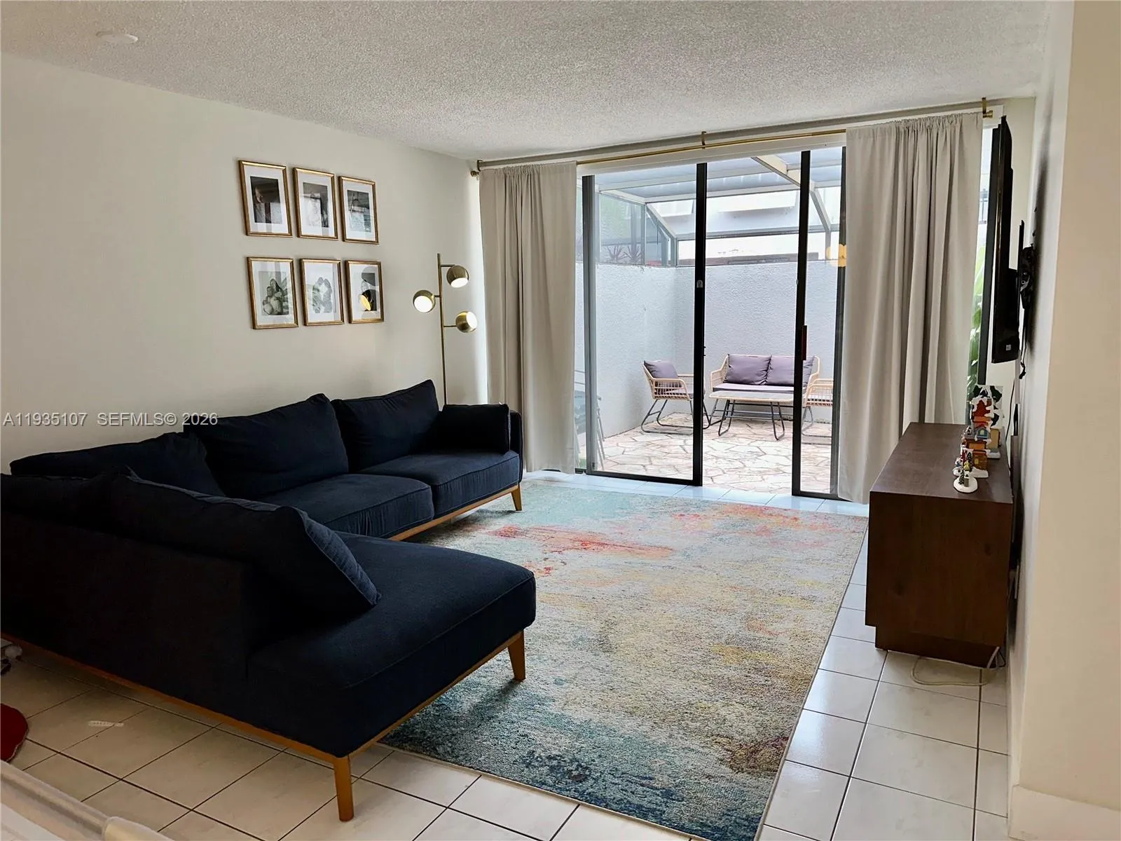 Pembroke Pines, Florida 33026, 3 Bedrooms Bedrooms, ,2 BathroomsBathrooms,Residential Lease,For Rent,A11935107