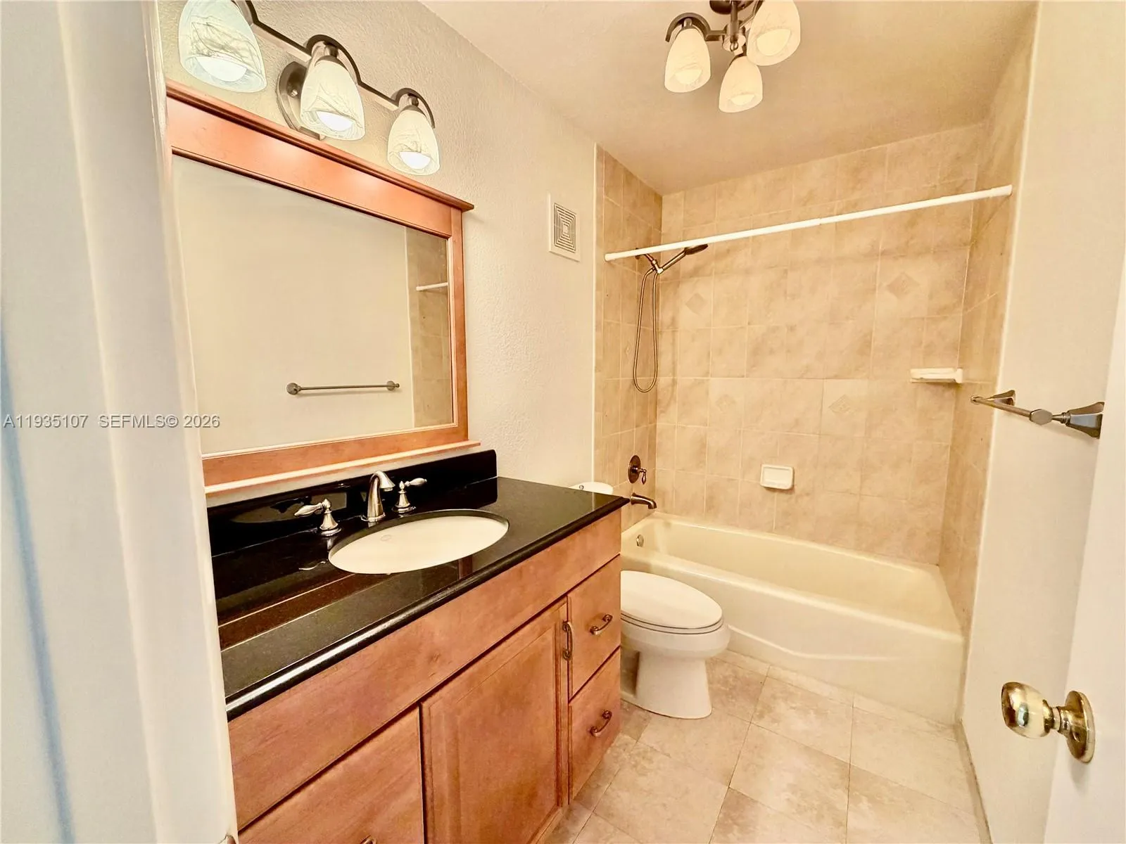 Pembroke Pines, Florida 33026, 3 Bedrooms Bedrooms, ,2 BathroomsBathrooms,Residential Lease,For Rent,A11935107