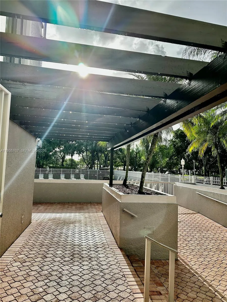 Pembroke Pines, Florida 33026, 3 Bedrooms Bedrooms, ,2 BathroomsBathrooms,Residential Lease,For Rent,A11935107