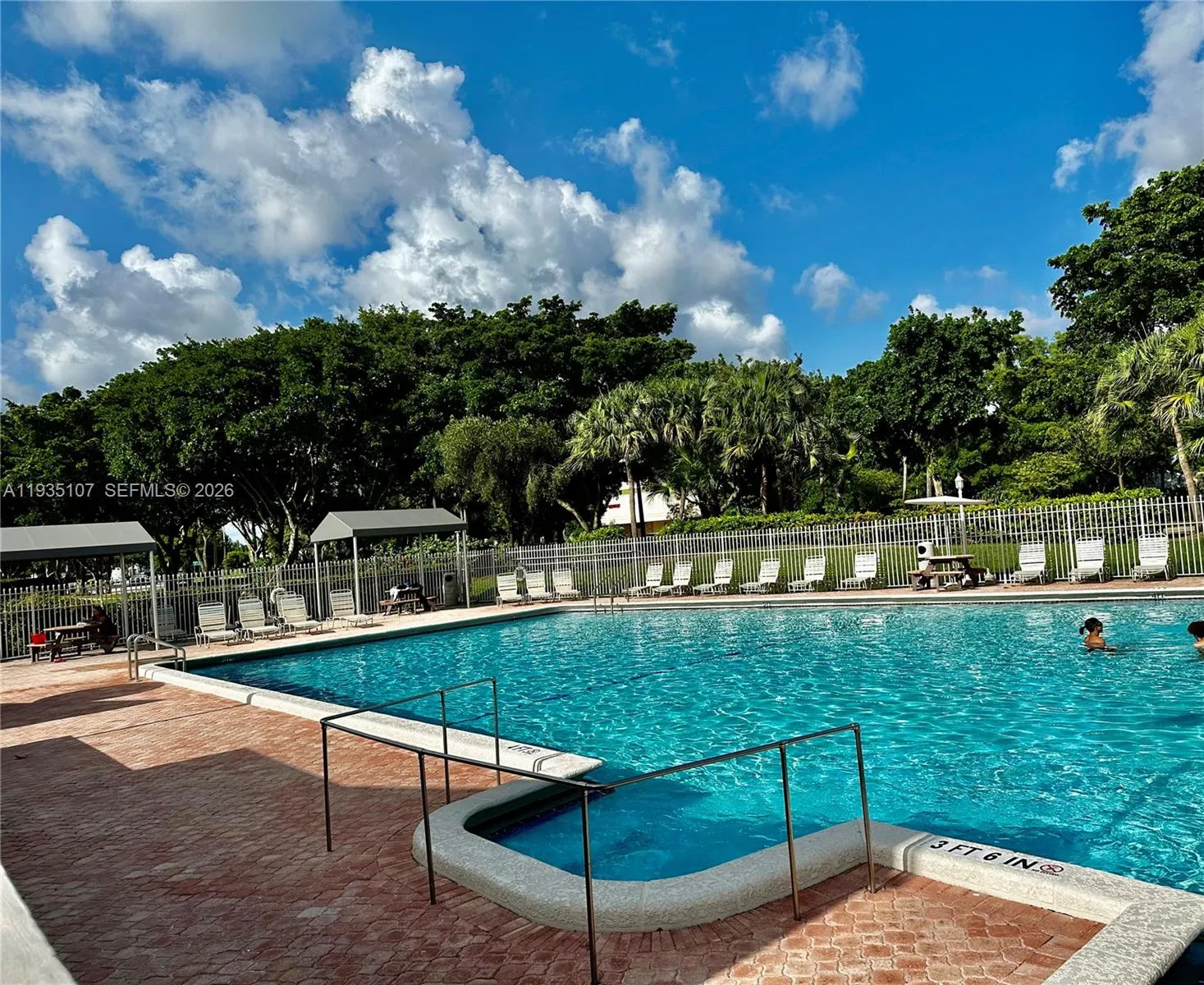 Pembroke Pines, Florida 33026, 3 Bedrooms Bedrooms, ,2 BathroomsBathrooms,Residential Lease,For Rent,A11935107