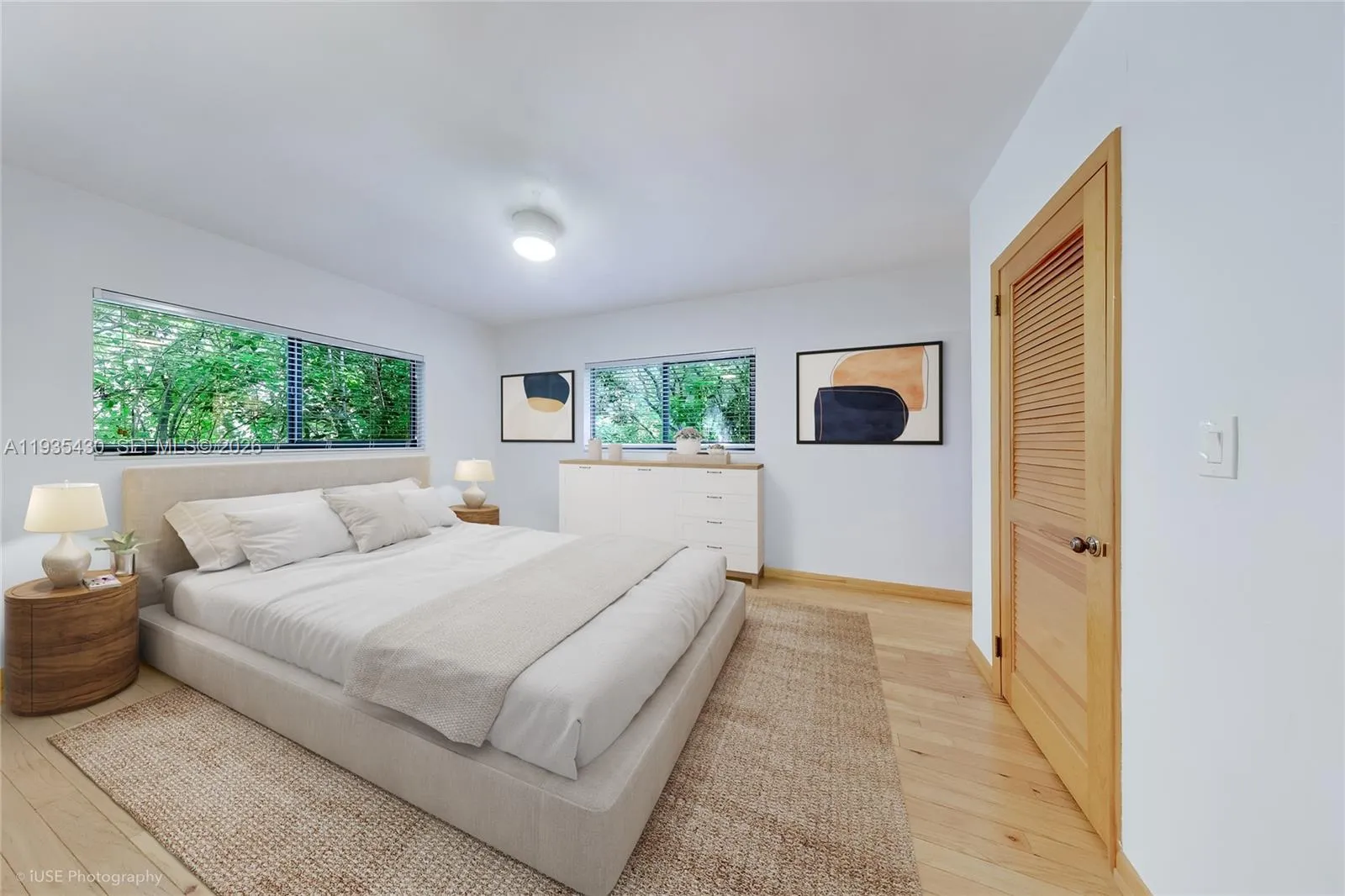 Master Bedroom (Virtually Staged)