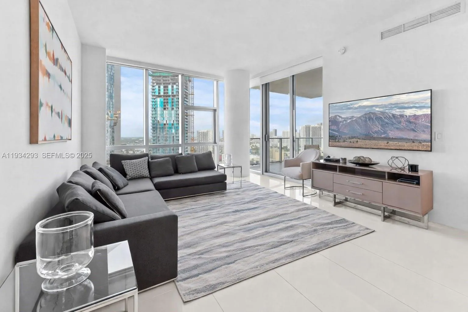 851 Ne 1st Avenue 2601, Miami, Florida 33132, Miami, Florida 33132, 3 Bedrooms Bedrooms, ,4 BathroomsBathrooms,Residential,For Sale,851 Ne 1st Avenue 2601, Miami, Florida 33132,A11934293