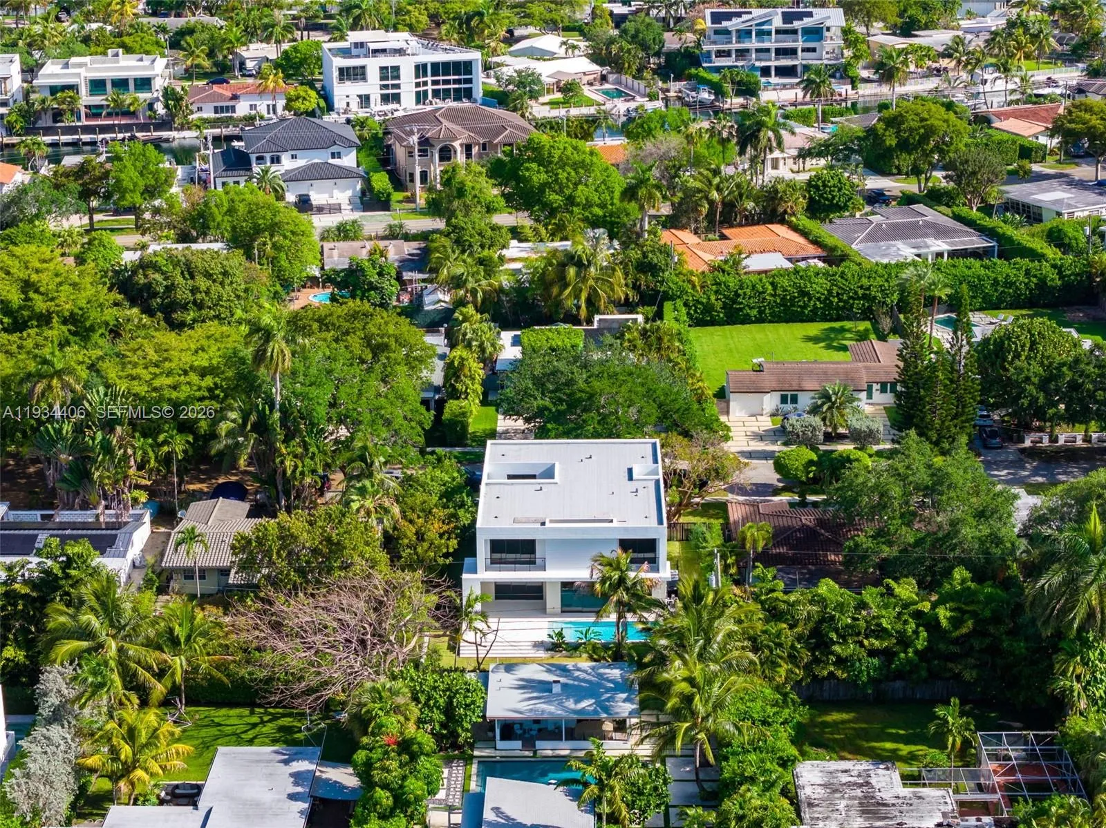 2096 Alamanda Dr, North Miami, Florida 33181, North Miami, Florida 33181, 5 Bedrooms Bedrooms, ,5 BathroomsBathrooms,Residential,For Sale,2096 Alamanda Dr, North Miami, Florida 33181,A11934406