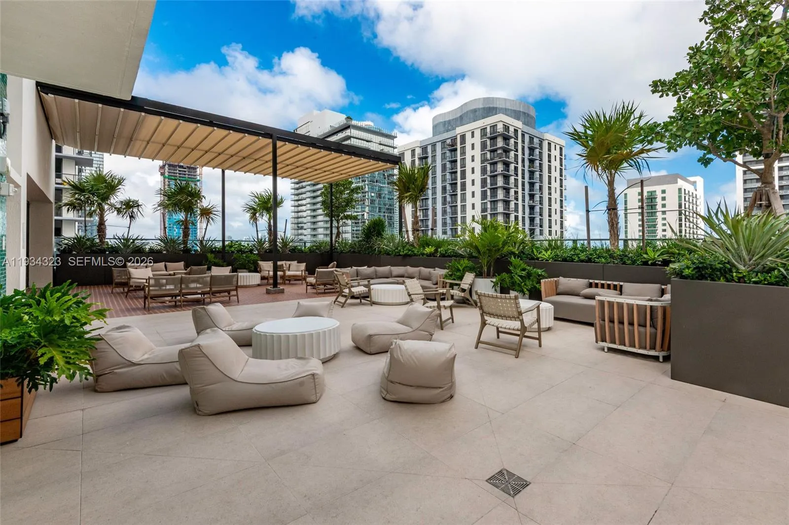 11 Ne 6 St 1407, Miami, Florida 33132, Miami, Florida 33132, 2 Bedrooms Bedrooms, ,2 BathroomsBathrooms,Residential,For Sale,11 Ne 6 St 1407, Miami, Florida 33132,A11934323