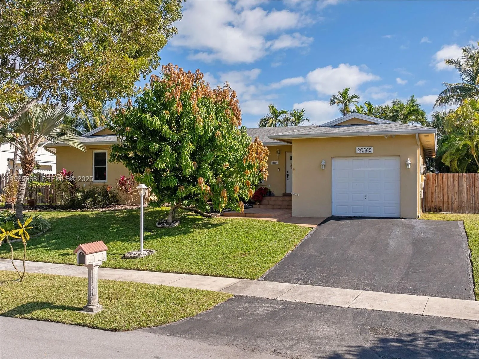 20565 Sw 80th Pl, Cutler Bay, Florida 33189, Cutler Bay, Florida 33189, 3 Bedrooms Bedrooms, ,2 BathroomsBathrooms,Residential,For Sale,20565 Sw 80th Pl, Cutler Bay, Florida 33189,A11935668