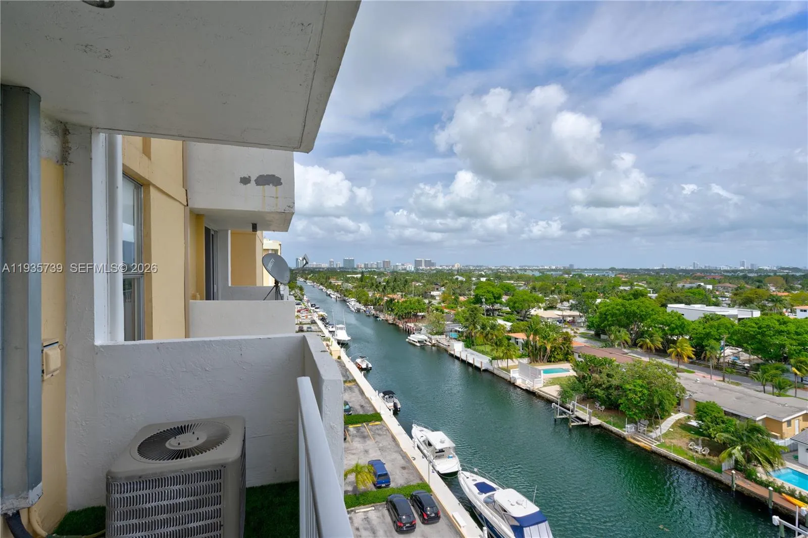2000 Ne 135th St 908, North Miami, Florida 33181, North Miami, Florida 33181, 1 Bedroom Bedrooms, ,1 BathroomBathrooms,Residential,For Sale,2000 Ne 135th St 908, North Miami, Florida 33181,A11935739