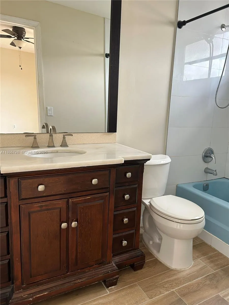 12500 Ne 5th Ave 309, North Miami, Florida 33161, North Miami, Florida 33161, 1 Bedroom Bedrooms, ,1 BathroomBathrooms,Residential,For Sale,12500 Ne 5th Ave 309, North Miami, Florida 33161,A11935728