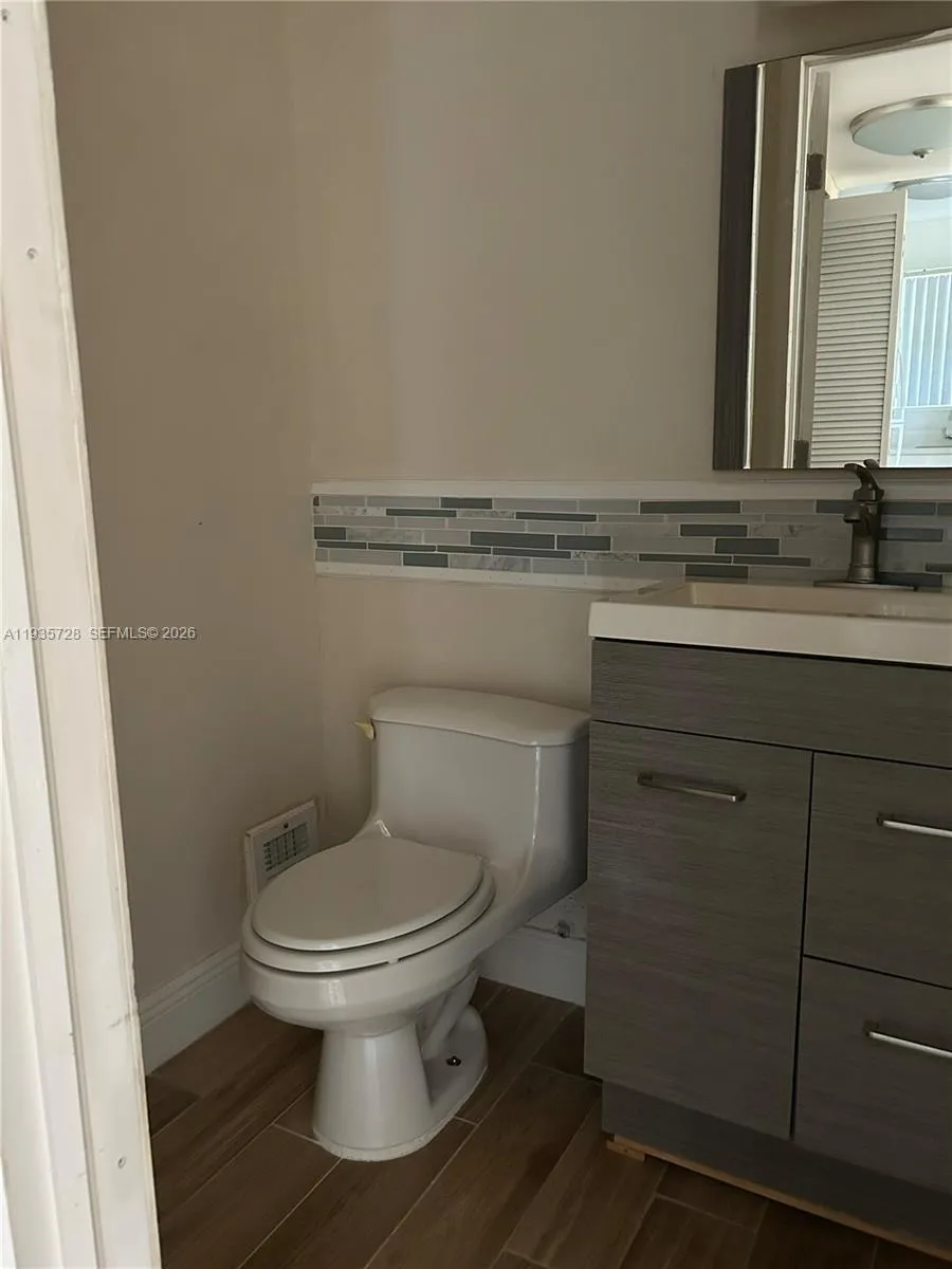 12500 Ne 5th Ave 309, North Miami, Florida 33161, North Miami, Florida 33161, 1 Bedroom Bedrooms, ,1 BathroomBathrooms,Residential,For Sale,12500 Ne 5th Ave 309, North Miami, Florida 33161,A11935728