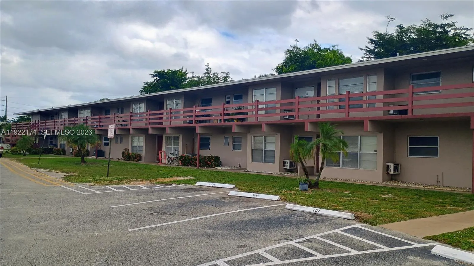 2980 Nw 43rd Ter 103, Lauderdale Lakes, Florida 33, Lauderdale Lakes, Florida 33313, 2 Bedrooms Bedrooms, ,1 BathroomBathrooms,Residential,For Sale,2980 Nw 43rd Ter 103, Lauderdale Lakes, Florida 33,A11922171 2980 Nw 43rd Ter 103, Lauderdale Lakes, Florida 33, Lauderdale Lakes, Florida 33313, 2 Bedrooms Bedrooms, ,1 BathroomBathrooms,Residential,For Sale,2980 Nw 43rd Ter 103, Lauderdale Lakes, Florida 33,A11922171