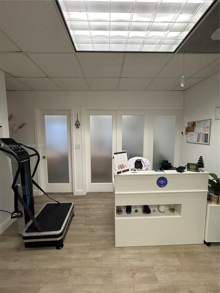 717 Ponce De Leon Blvd 206, Coral Gables, Florida, Coral Gables, Florida 33134, ,Commercial Sale,For Sale,717 Ponce De Leon Blvd 206, Coral Gables, Florida ,A11935953