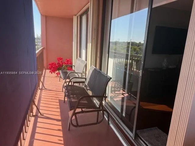 Miami, Florida 33155, 2 Bedrooms Bedrooms, ,2 BathroomsBathrooms,Residential,For Sale,A11935864