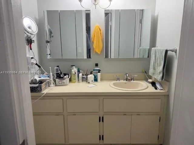 Miami, Florida 33155, 2 Bedrooms Bedrooms, ,2 BathroomsBathrooms,Residential,For Sale,A11935864