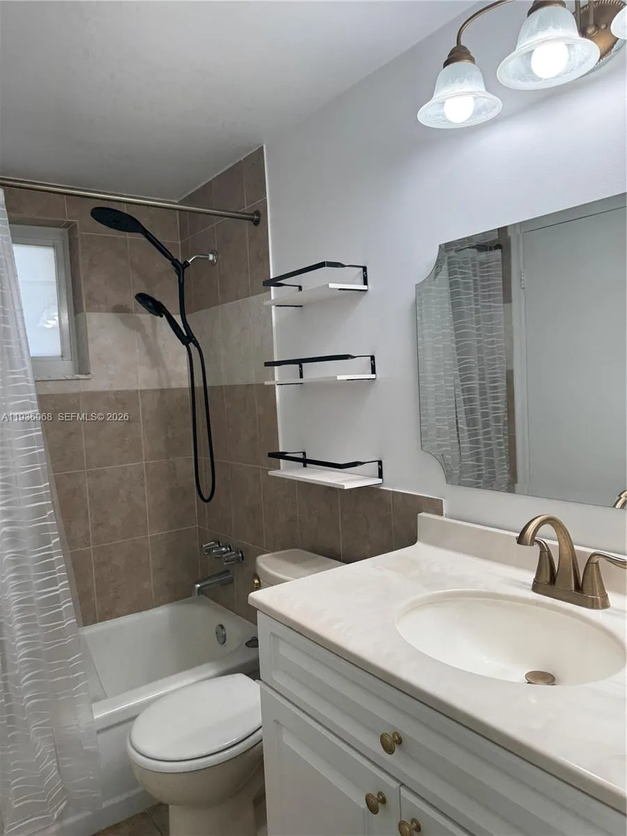 7703 Camino Real A-307, Miami, Florida 33143, Miami, Florida 33143, 1 Bedroom Bedrooms, ,1 BathroomBathrooms,Residential,For Sale,7703 Camino Real A-307, Miami, Florida 33143,A11936068