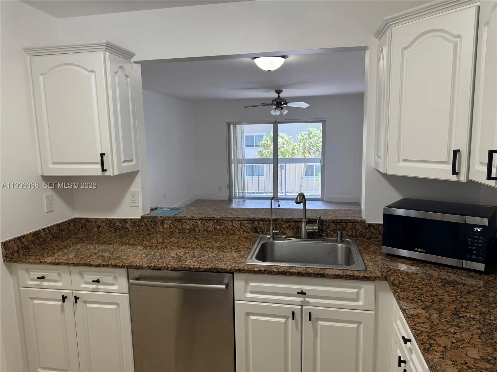 7703 Camino Real A-307, Miami, Florida 33143, Miami, Florida 33143, 1 Bedroom Bedrooms, ,1 BathroomBathrooms,Residential,For Sale,7703 Camino Real A-307, Miami, Florida 33143,A11936068
